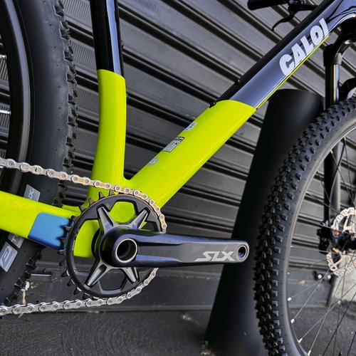 Bicicleta Caloi Elite Carbon Racing SLX Edição Limitada