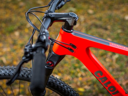 Bicicleta Caloi Elite Carbon Sport