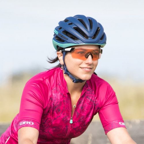 Capacete Feminino Giro Agilis Mips