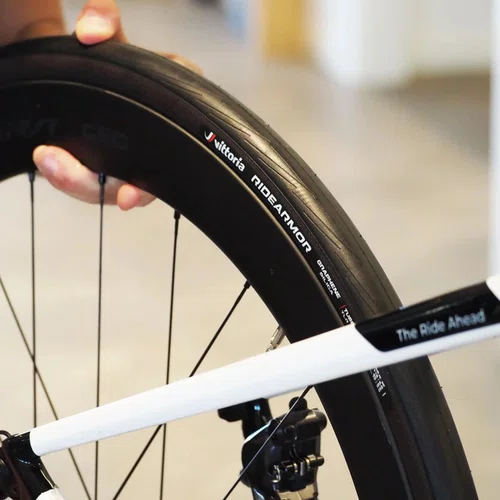 Pneu de Bicicleta Vittoria RideArmor TLR 700x28c
